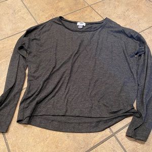 Long sleeve gray T-shirt